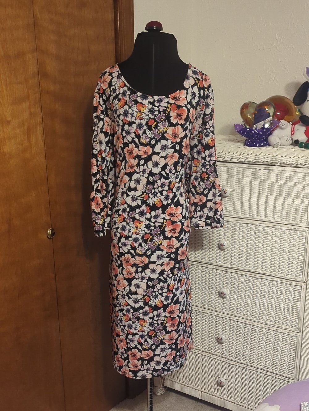 Black Floral Long-Sleeve Midi Dress with Peach and White Blooms
